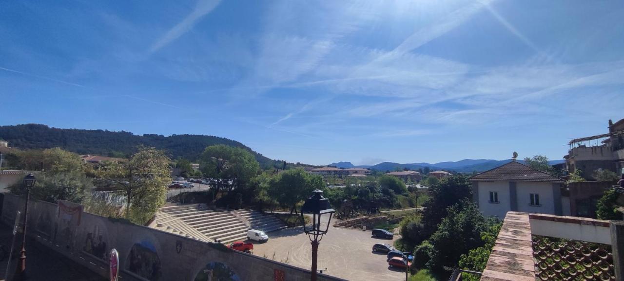 Appartement Provencal Avec Terrasse Dans Le Var Les Arcs-sur-Argens Bagian luar foto